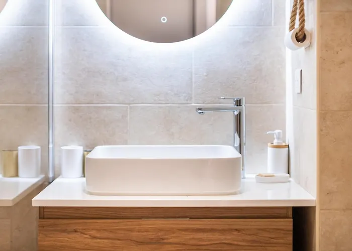 Pause Ensoleillee アパート Saint-Raphaël