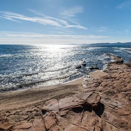 Pause Ensoleillee Сен-Рафаэль