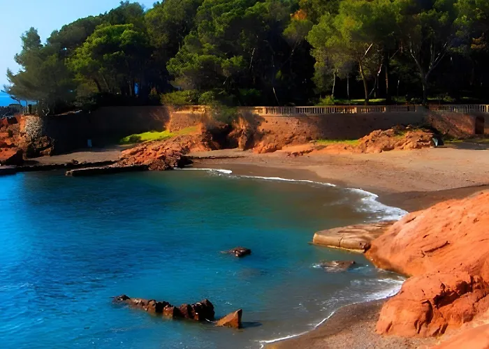 Pause Ensoleillee Сен-Рафаэль